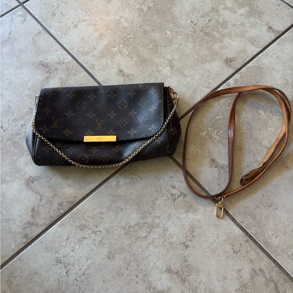 Louis Vuitton MM monogram chain shoulder bag - Picture 1 of 14